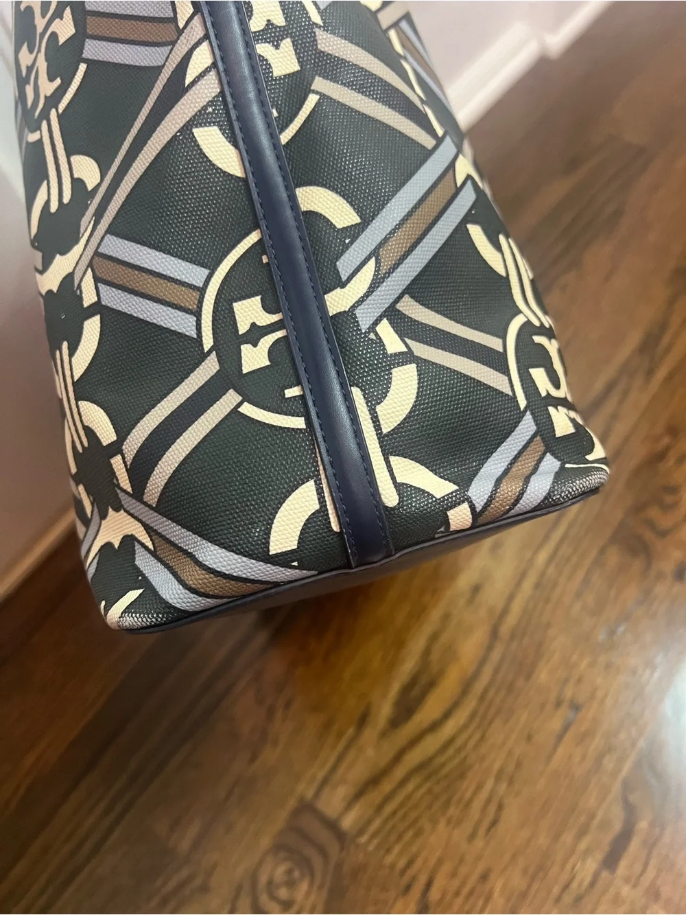 Tory Burch Gemini Link Medallion Ribbon Logo-Print Tote